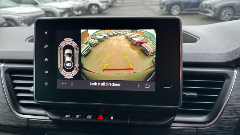 Renault Trafic Lwb Minibus Diesel LL30 Blue dCi 170 Extra 9 Seater EDC